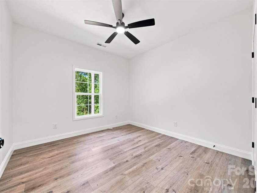 1694 Parsonage Lane, Newton, NC 28658.  MLS# CAR4406946, YatesRealty ID 42058. 