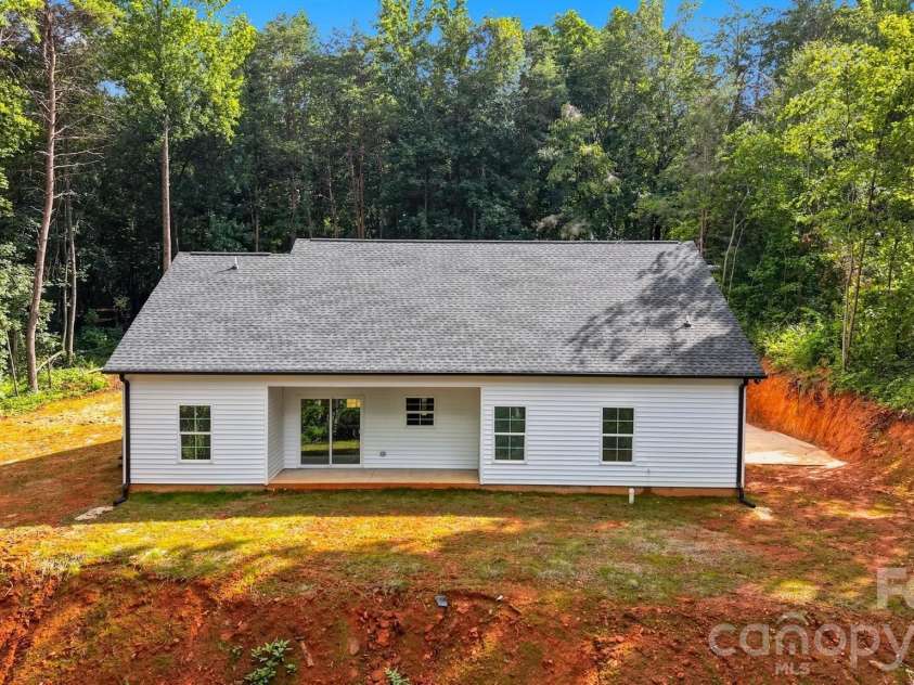 1694 Parsonage Lane, Newton, NC 28658.  MLS# CAR4406946, YatesRealty ID 42058. 