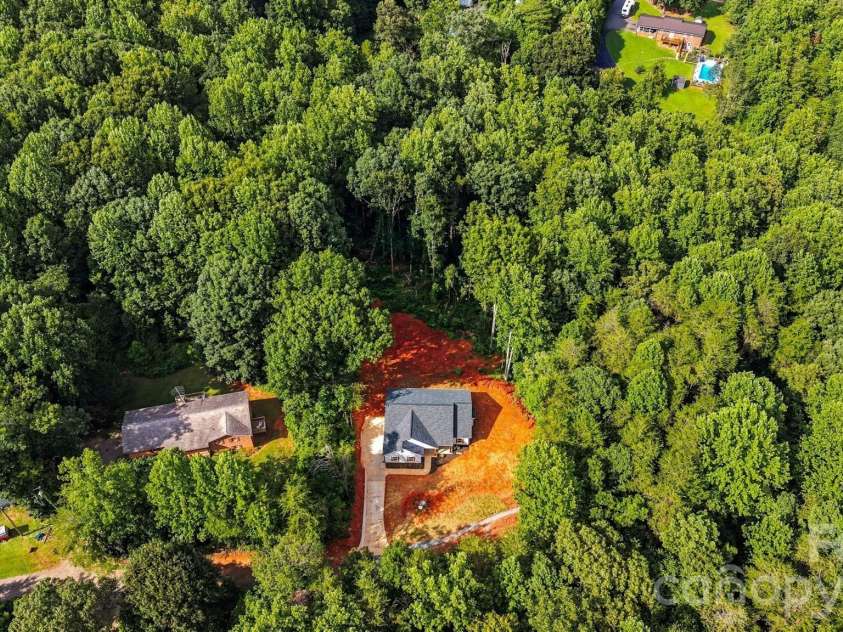 1694 Parsonage Lane, Newton, NC 28658.  MLS# CAR4406946, YatesRealty ID 42058. 