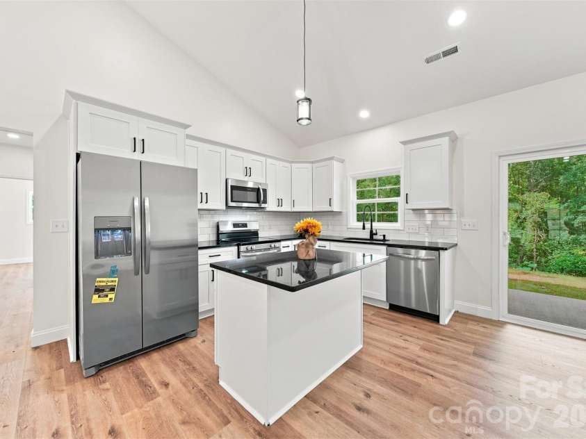 1694 Parsonage Lane, Newton, NC 28658.  MLS# CAR4406946, YatesRealty ID 42058. 