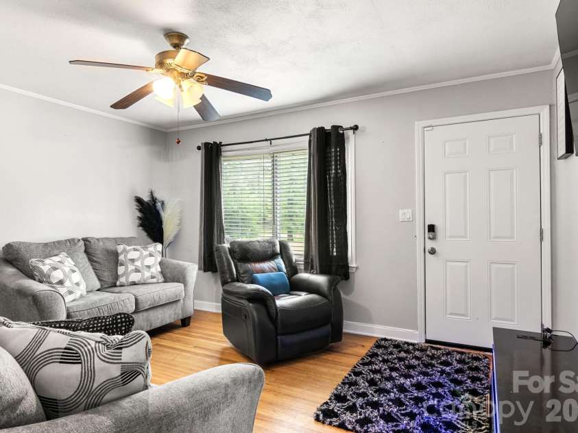 3104 University Drive, Lancaster, SC 29720.  MLS# CAR4405422, YatesRealty ID 42059. 