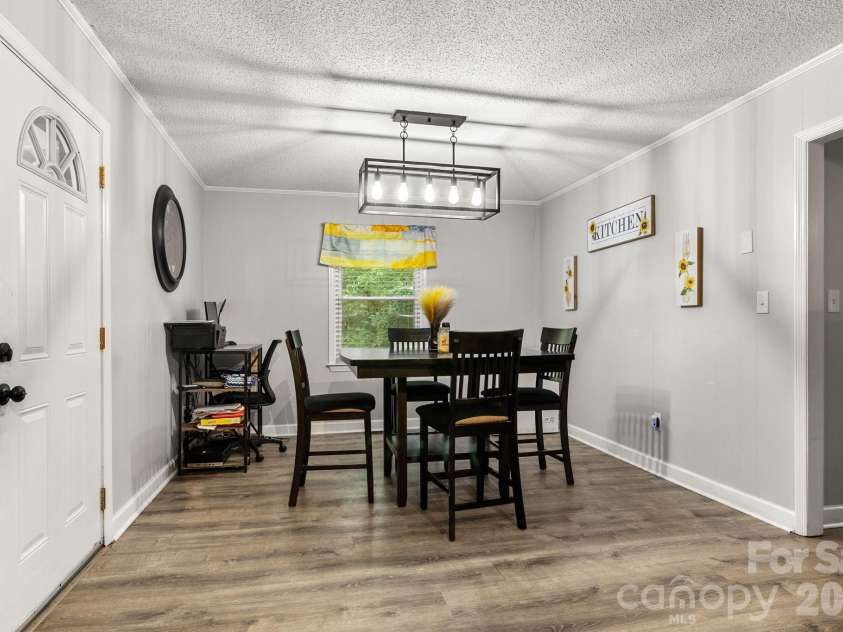 3104 University Drive, Lancaster, SC 29720.  MLS# CAR4405422, YatesRealty ID 42059. 