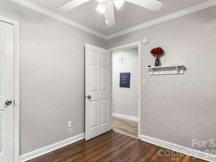 3104 University Drive, Lancaster, SC 29720.  MLS# CAR4405422, YatesRealty ID 42059. 