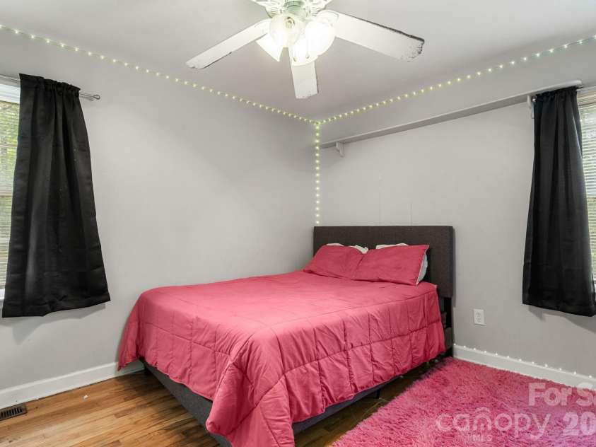 3104 University Drive, Lancaster, SC 29720.  MLS# CAR4405422, YatesRealty ID 42059. 