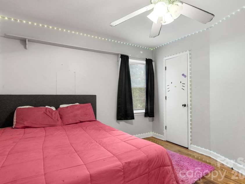 3104 University Drive, Lancaster, SC 29720.  MLS# CAR4405422, YatesRealty ID 42059. 
