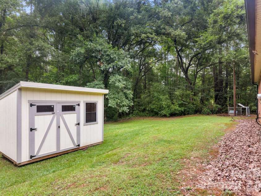 3104 University Drive, Lancaster, SC 29720.  MLS# CAR4405422, YatesRealty ID 42059. 