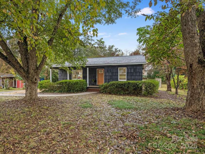 80 Pounds Avenue, Concord, NC 28025.  MLS# CAR4317597, YatesRealty ID 4206. 