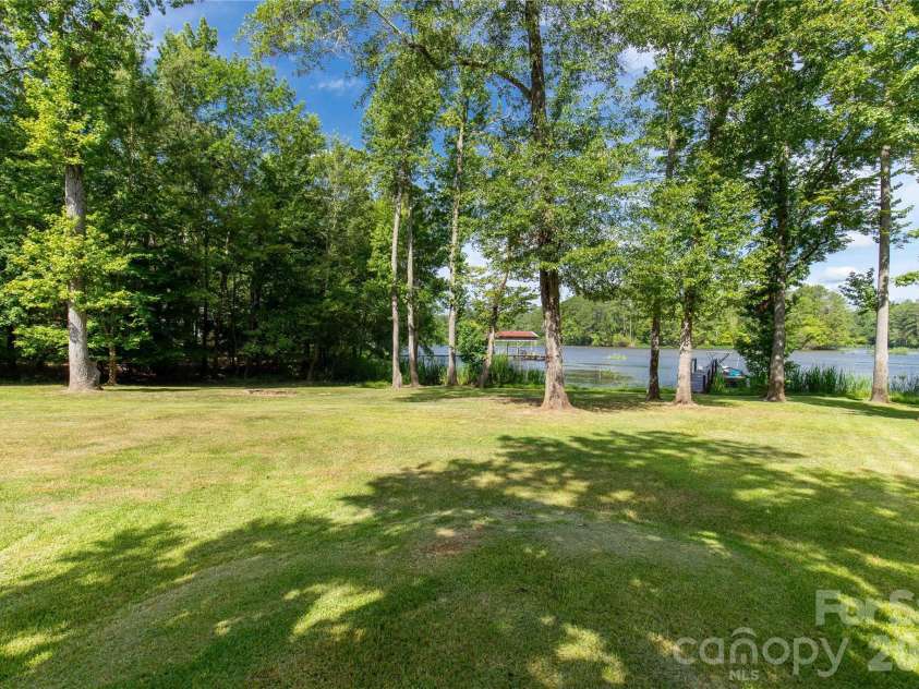 2051 Great North Road, Winnsboro, SC 29180.  MLS# CAR4404295, YatesRealty ID 42060. 