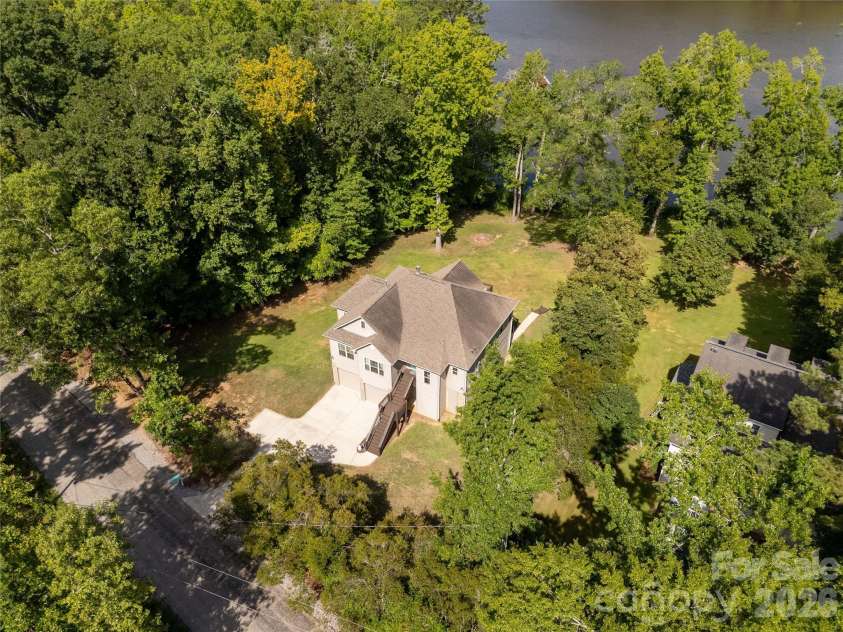 2051 Great North Road, Winnsboro, SC 29180.  MLS# CAR4404295, YatesRealty ID 42060. 