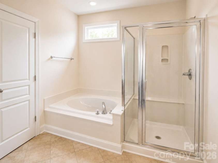 2304 Bonterra Boulevard, Indian Trail, NC 28079.  MLS# CAR4406663, YatesRealty ID 42062. Primary Bath