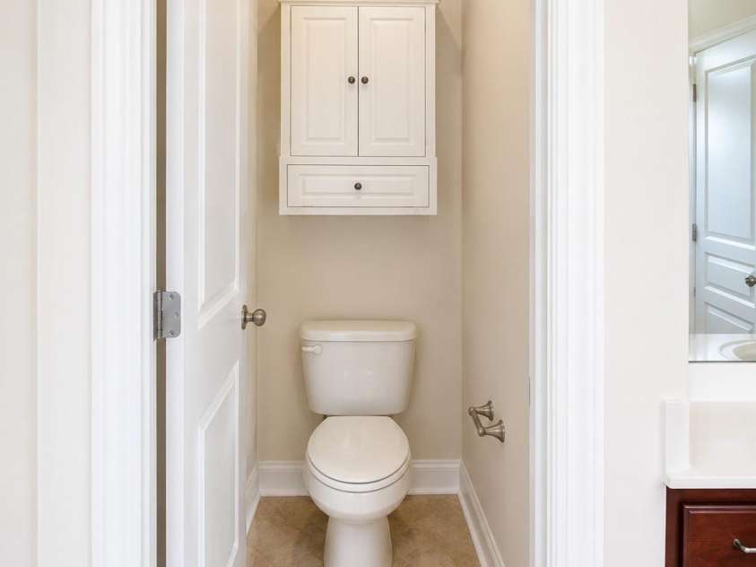 2304 Bonterra Boulevard, Indian Trail, NC 28079.  MLS# CAR4406663, YatesRealty ID 42062. Primary Bath
