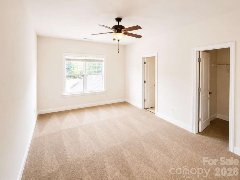 2304 Bonterra Boulevard, Indian Trail, NC 28079.  MLS# CAR4406663, YatesRealty ID 42062. Primary Suite