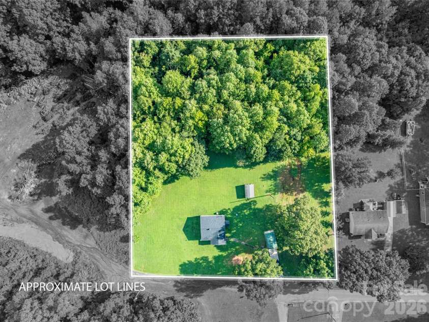 614 Westview Street, Gastonia, NC 28052.  MLS# CAR4411377, YatesRealty ID 42063. 