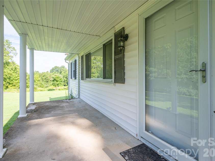 614 Westview Street, Gastonia, NC 28052.  MLS# CAR4411377, YatesRealty ID 42063. 
