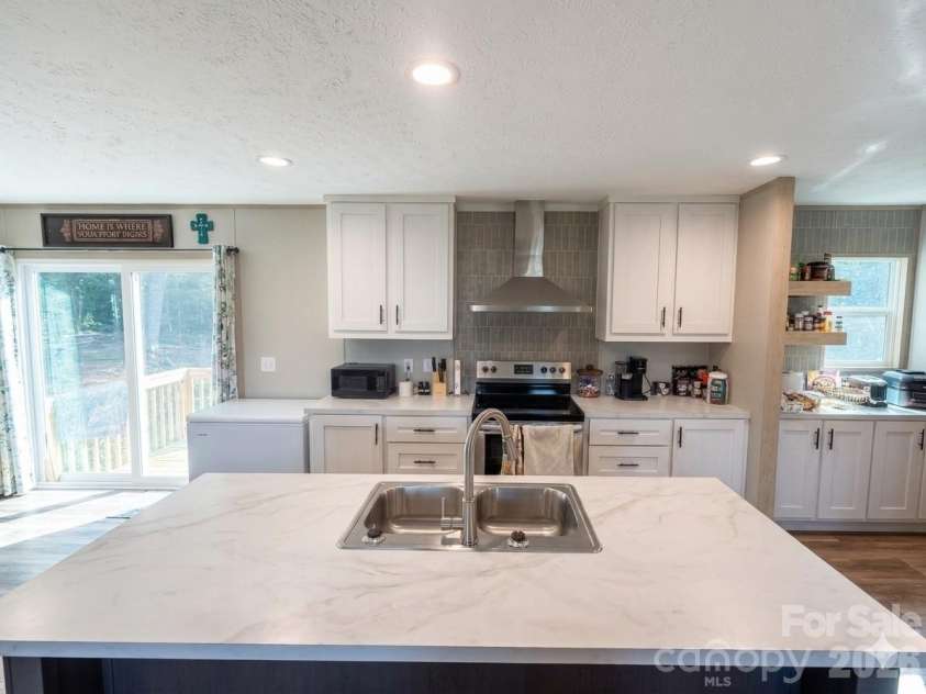 5351 Walter Lowman Road, Connelly Springs, NC 28612.  MLS# CAR4402109, YatesRealty ID 42064. Kitchen