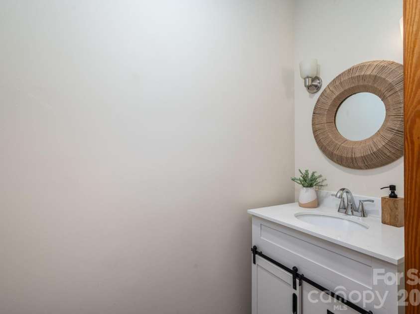 2525 Big Horn Drive, Morganton, NC 28655.  MLS# CAR4400302, YatesRealty ID 42066. 