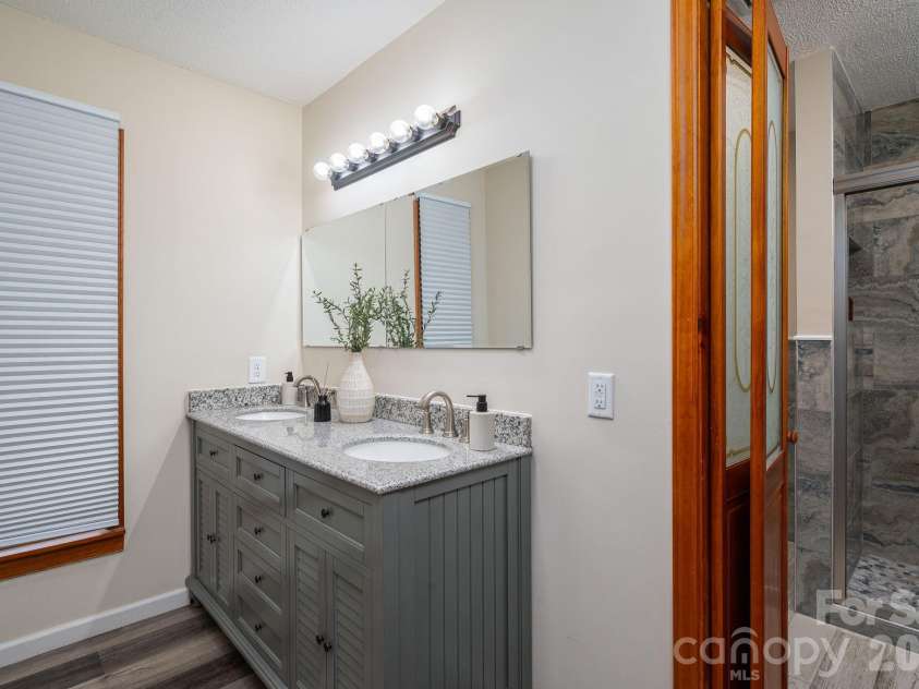 2525 Big Horn Drive, Morganton, NC 28655.  MLS# CAR4400302, YatesRealty ID 42066. 