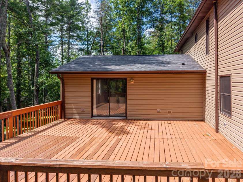 2525 Big Horn Drive, Morganton, NC 28655.  MLS# CAR4400302, YatesRealty ID 42066. 