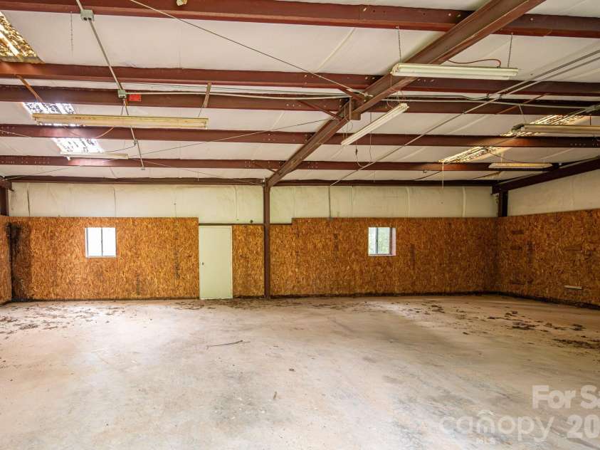 2525 Big Horn Drive, Morganton, NC 28655.  MLS# CAR4400302, YatesRealty ID 42066. 