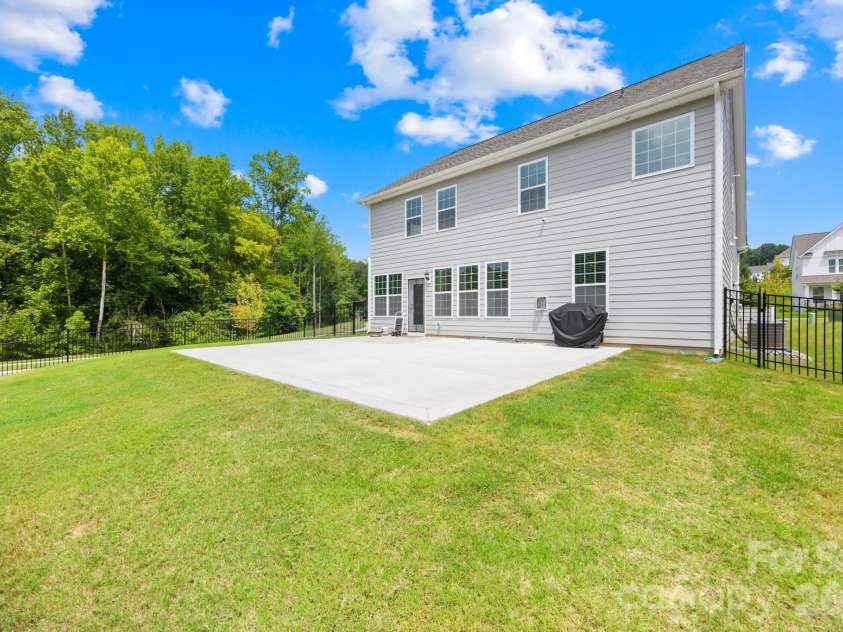 104 Aviendha Lane, Troutman, NC 28166.  MLS# CAR4411975, YatesRealty ID 42067. 