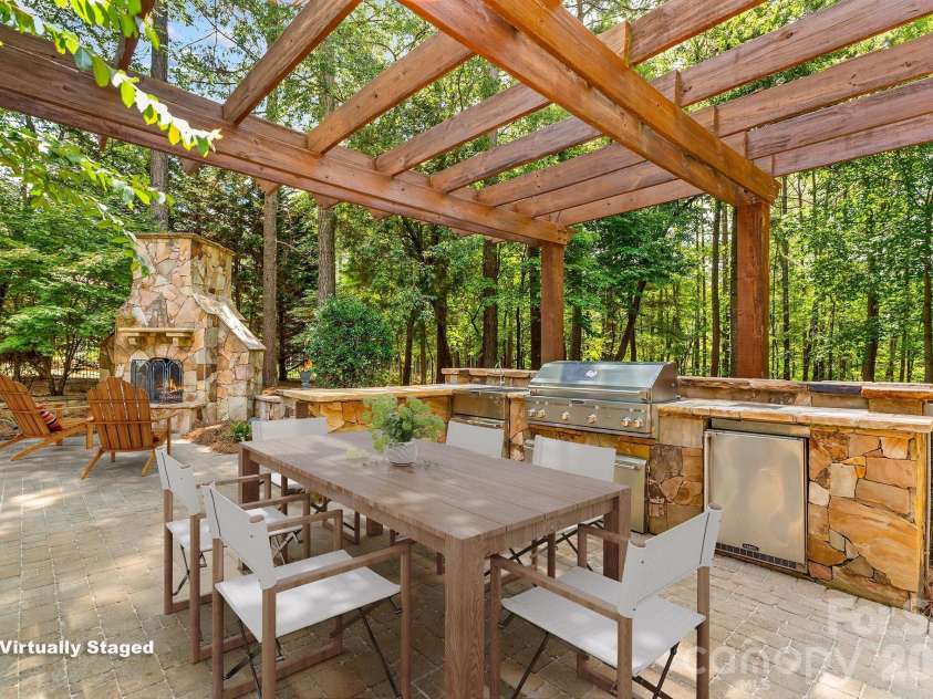 164 Bayberry Creek Circle, Mooresville, NC 28117.  MLS# CAR4393248, YatesRealty ID 42068. 