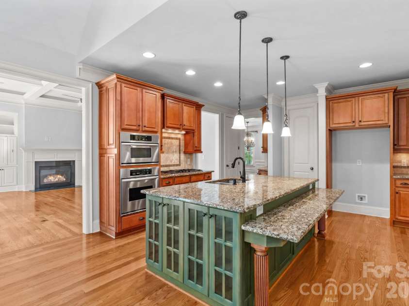164 Bayberry Creek Circle, Mooresville, NC 28117.  MLS# CAR4393248, YatesRealty ID 42068. 