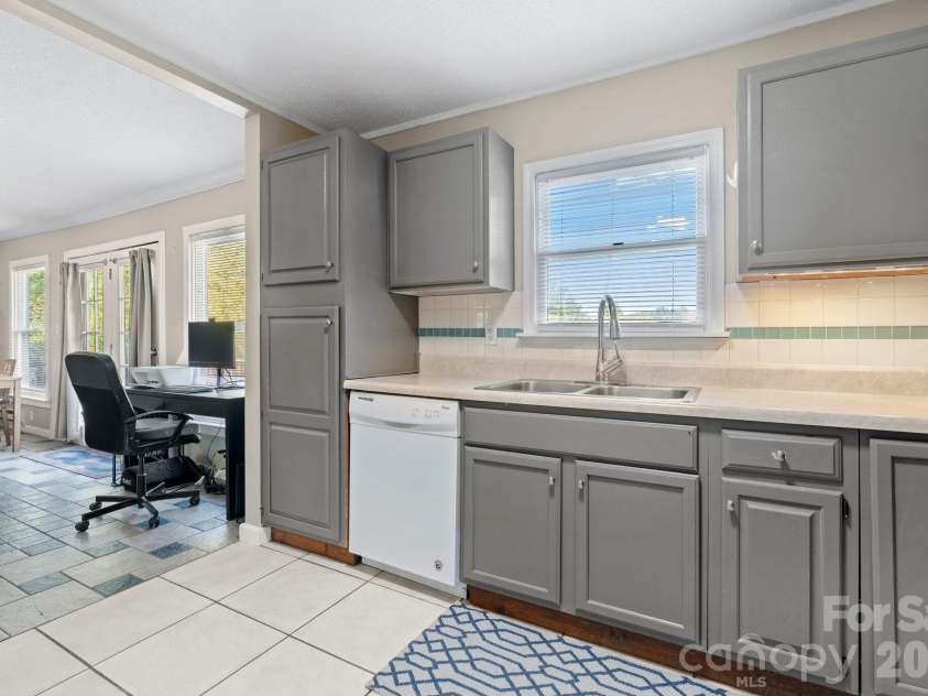 540 Duncan Creek Road, Fletcher, NC 28732.  MLS# CAR4410606, YatesRealty ID 42069. 