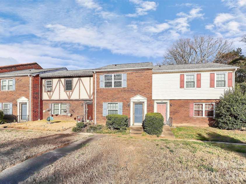 11115 Park Road, Charlotte, NC 28226.  MLS# CAR4337973, YatesRealty ID 4207. 