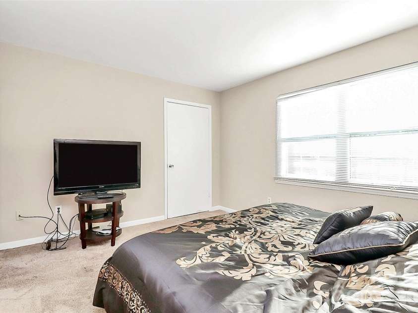 11115 Park Road, Charlotte, NC 28226.  MLS# CAR4337973, YatesRealty ID 4207. 