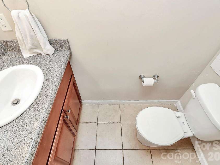 11115 Park Road, Charlotte, NC 28226.  MLS# CAR4337973, YatesRealty ID 4207. 