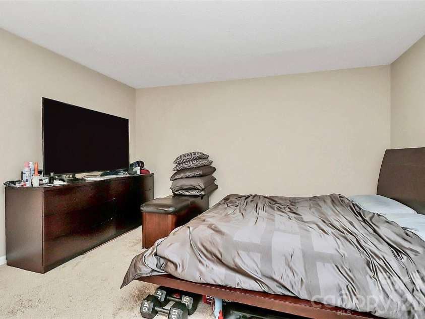 11115 Park Road, Charlotte, NC 28226.  MLS# CAR4337973, YatesRealty ID 4207. 