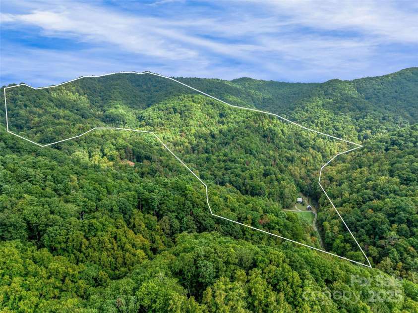 2725 Upper Brush Creek Road, Marshall, NC 28753.  MLS# CAR4197541, YatesRealty ID 4207. 