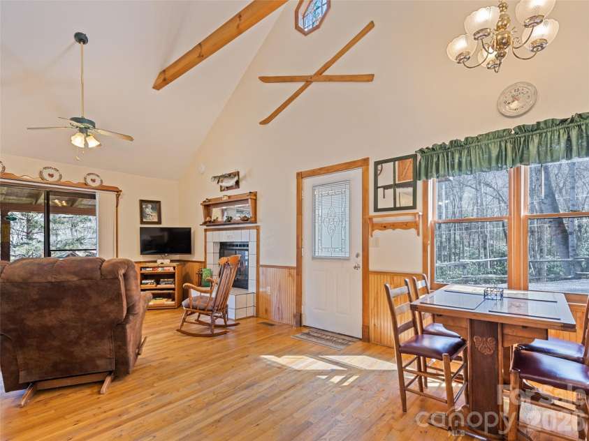 46 Stump Lane, Maggie Valley, NC 28751.  MLS# CAR4361955, YatesRealty ID 42070. 
