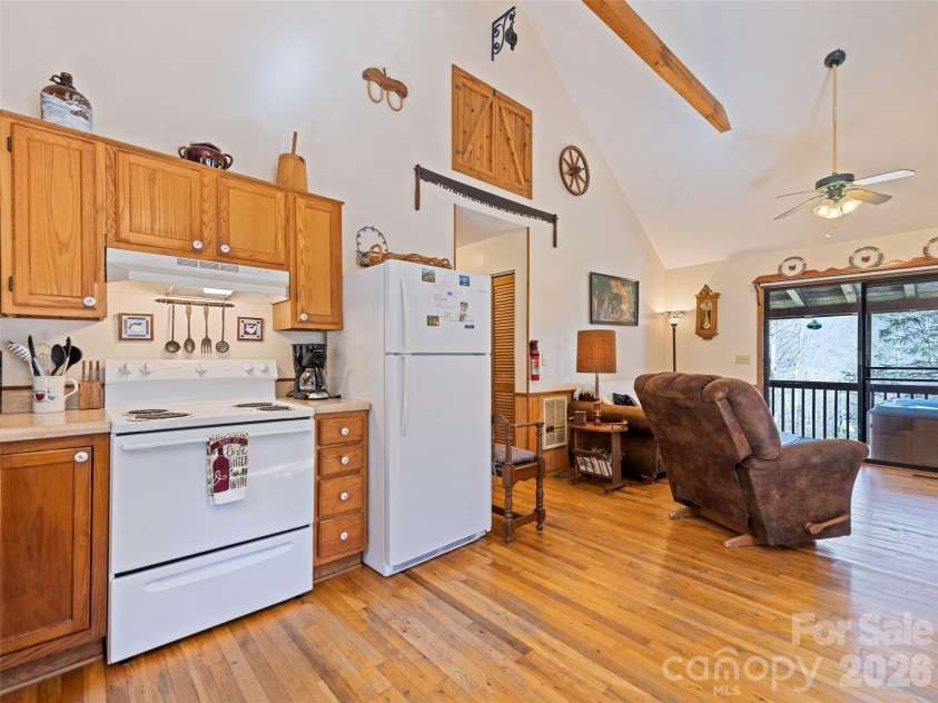 46 Stump Lane, Maggie Valley, NC 28751.  MLS# CAR4361955, YatesRealty ID 42070. 
