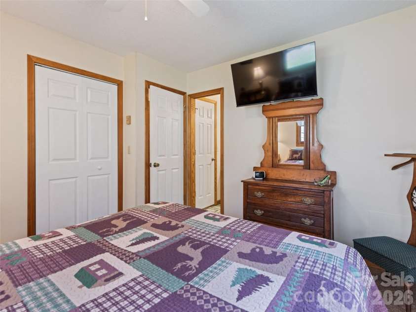 46 Stump Lane, Maggie Valley, NC 28751.  MLS# CAR4361955, YatesRealty ID 42070. 