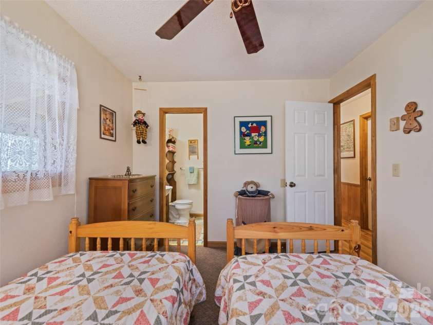 46 Stump Lane, Maggie Valley, NC 28751.  MLS# CAR4361955, YatesRealty ID 42070. 