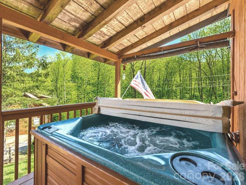 46 Stump Lane, Maggie Valley, NC 28751.  MLS# CAR4361955, YatesRealty ID 42070. 