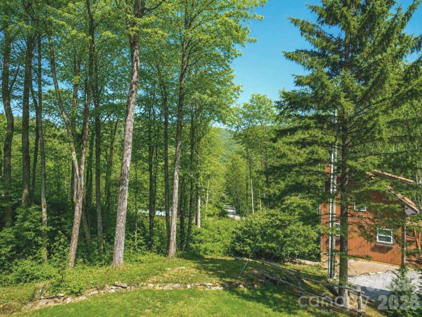 46 Stump Lane, Maggie Valley, NC 28751.  MLS# CAR4361955, YatesRealty ID 42070. 