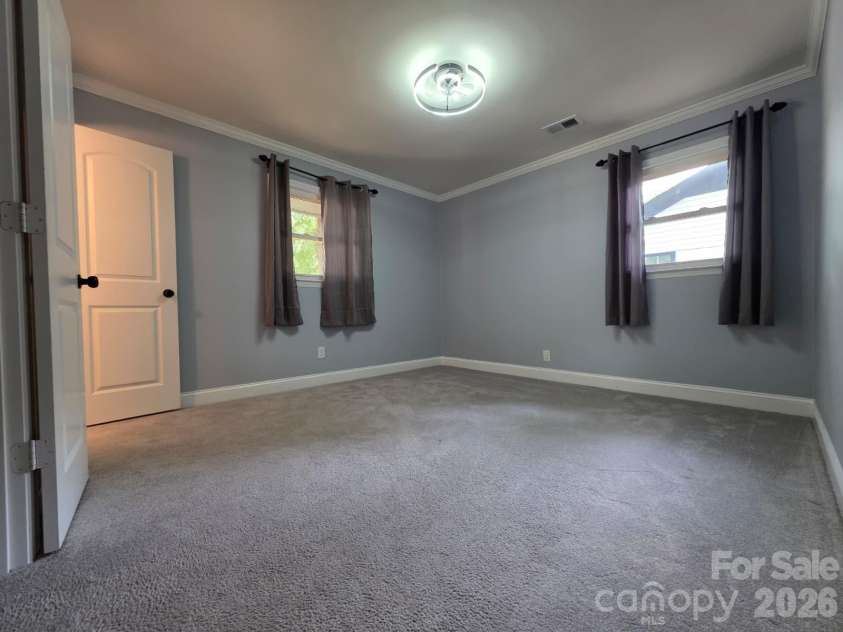 1501 VANCOUVER Drive, Charlotte, NC 28213.  MLS# CAR4408865, YatesRealty ID 42072. Energy-efficient windows