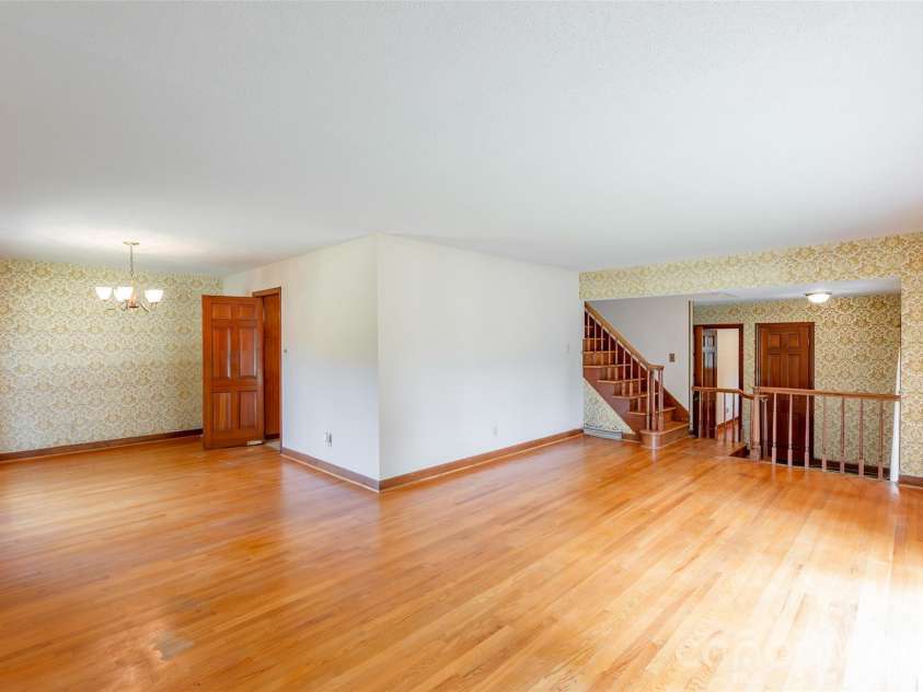 752 Cedar Lane, Chester, SC 29706.  MLS# CAR4411545, YatesRealty ID 42074. 