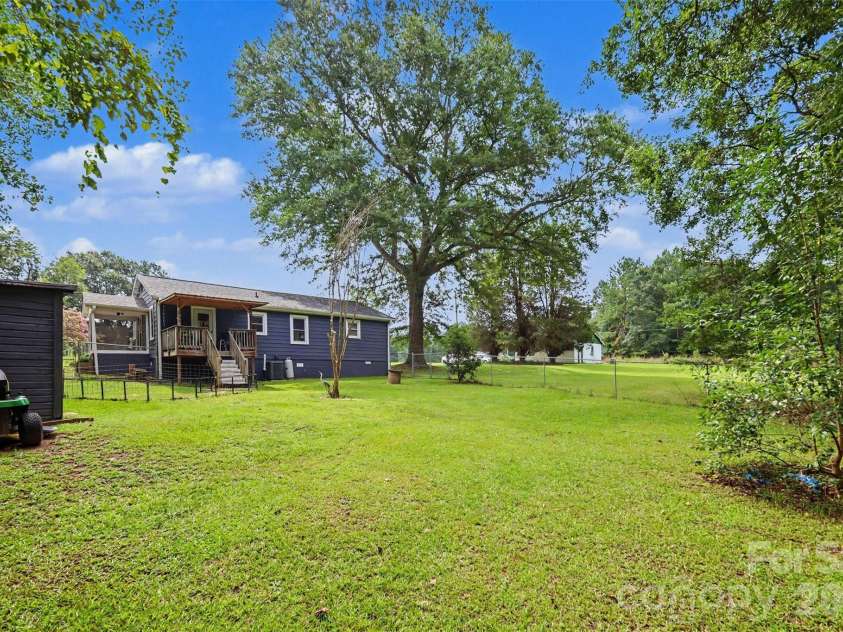 1506 Morgan Street, Shelby, NC 28152.  MLS# CAR4410940, YatesRealty ID 42075. Spacious back yard!