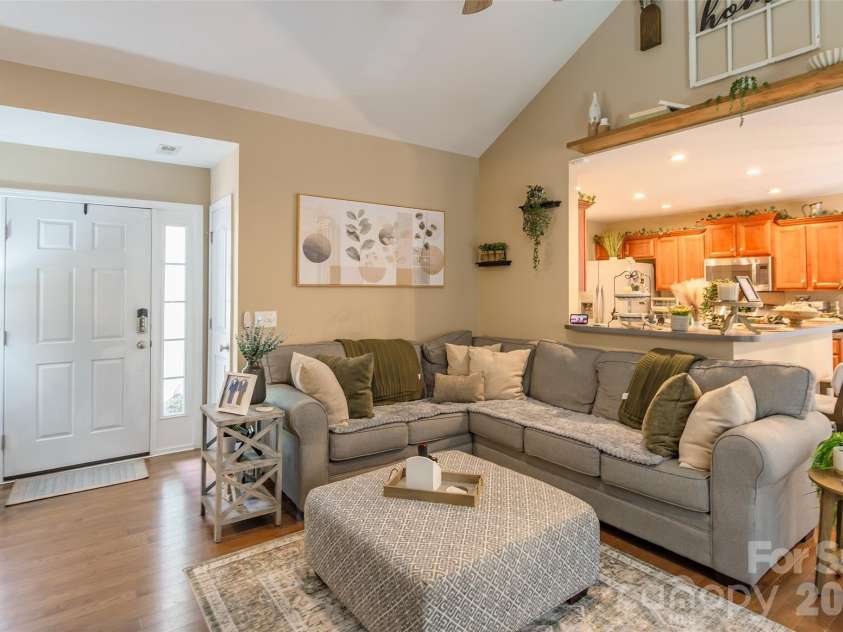 1079 Warpers Lane, Fort Mill, SC 29715.  MLS# CAR4411267, YatesRealty ID 42076. 