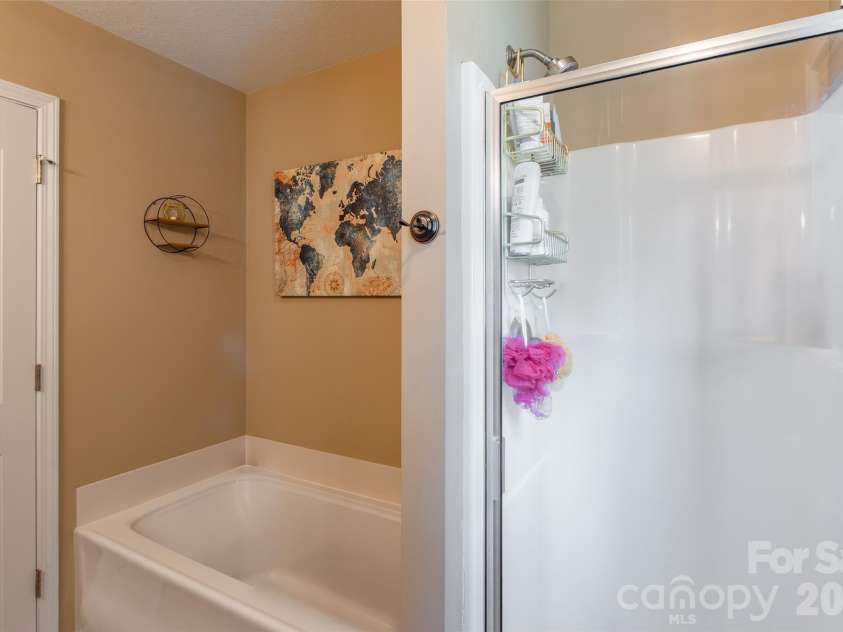 1079 Warpers Lane, Fort Mill, SC 29715.  MLS# CAR4411267, YatesRealty ID 42076. 