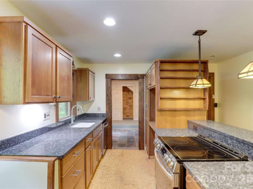 435 Mountain Cove Road, Marshall, NC 28753.  MLS# CAR4396478, YatesRealty ID 42077. 