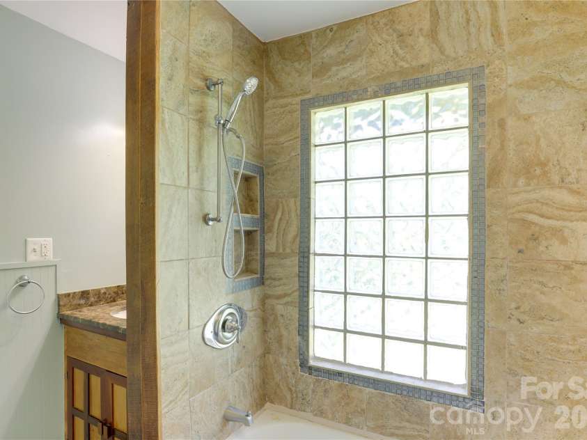 435 Mountain Cove Road, Marshall, NC 28753.  MLS# CAR4396478, YatesRealty ID 42077. 