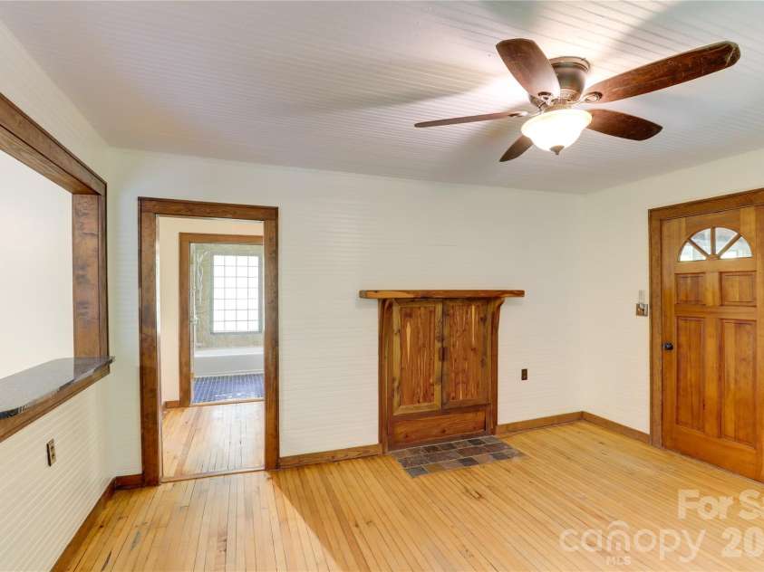 435 Mountain Cove Road, Marshall, NC 28753.  MLS# CAR4396478, YatesRealty ID 42077. 