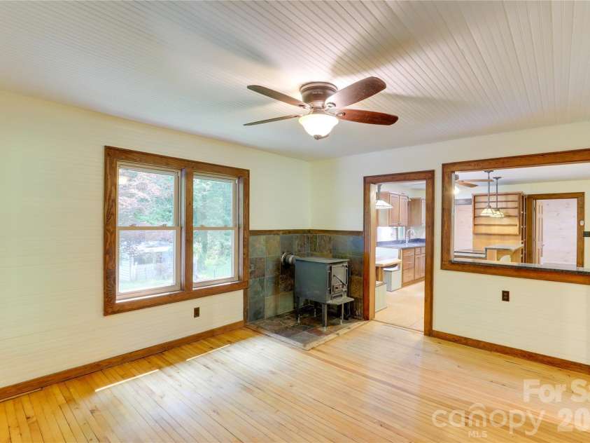 435 Mountain Cove Road, Marshall, NC 28753.  MLS# CAR4396478, YatesRealty ID 42077. 