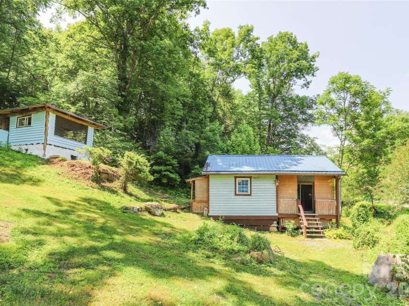 435 Mountain Cove Road, Marshall, NC 28753.  MLS# CAR4396478, YatesRealty ID 42077. 