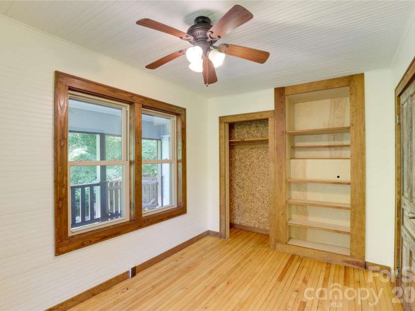 435 Mountain Cove Road, Marshall, NC 28753.  MLS# CAR4396478, YatesRealty ID 42077. Sweet second bedroom on the main level