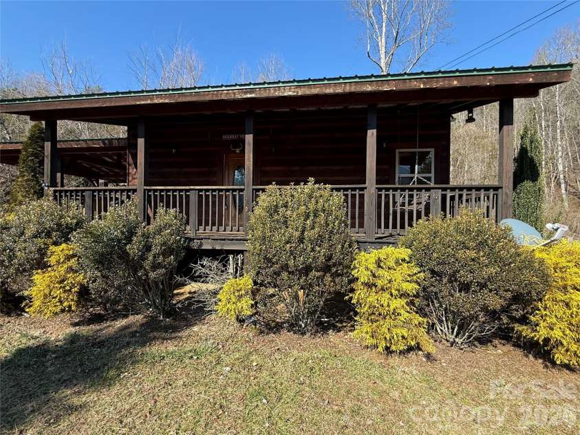 52 Supooh Lane, Sylva, NC 28779.  MLS# CAR4344694, YatesRealty ID 4208. 